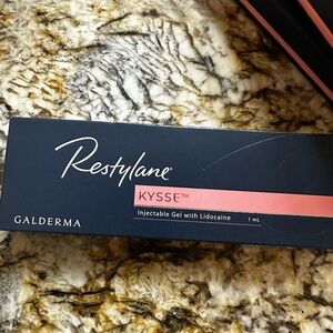 Restylane Kysse Injectable Gel with Lidocaine